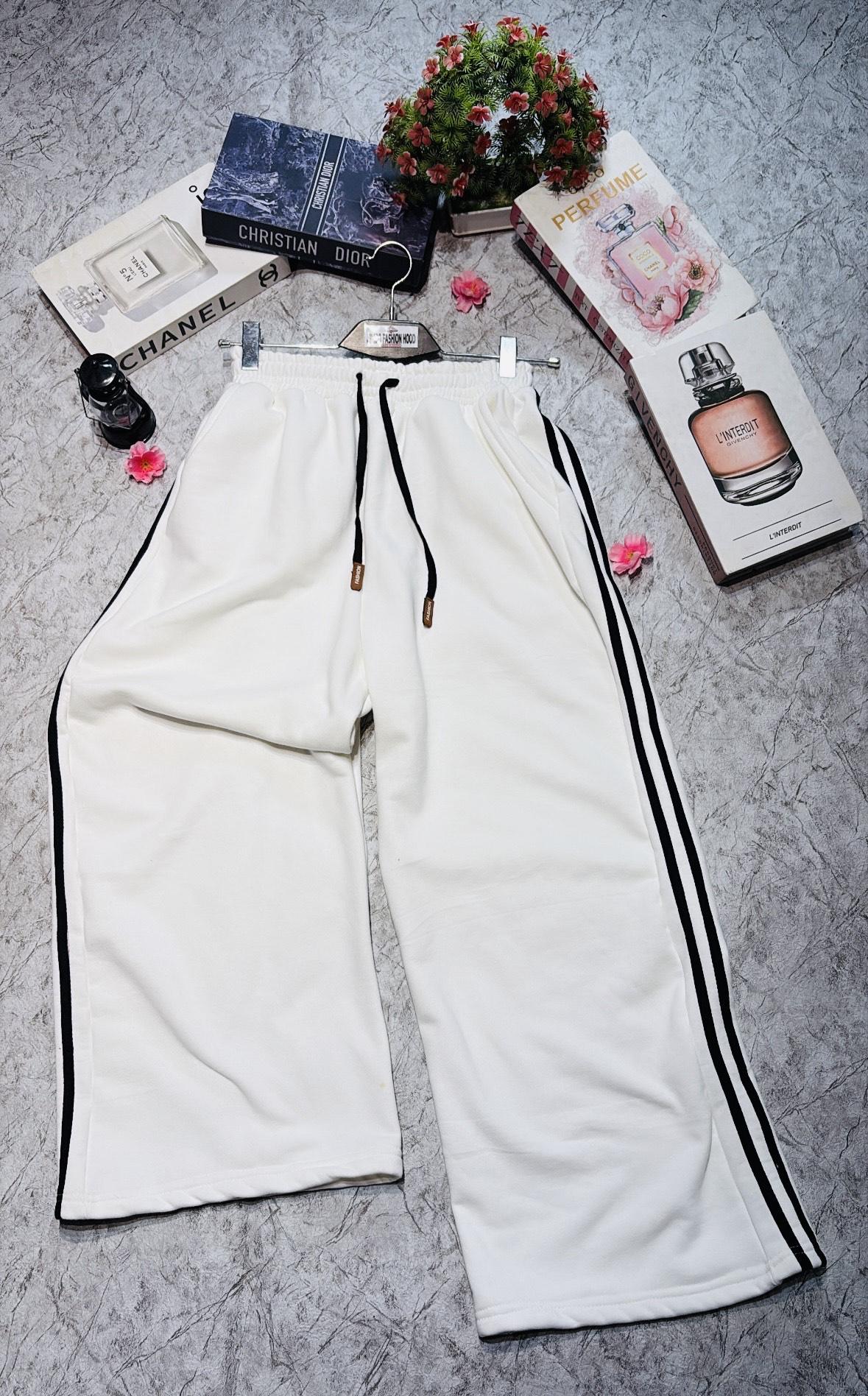 Wide Leg Jogger